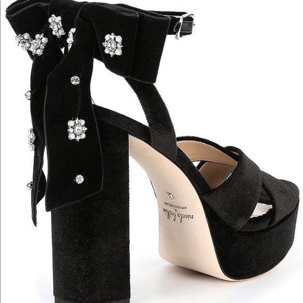 LIKE NEW Antonio Melani x Nicola Bathie Lila Velvet Bow Platform Sandals